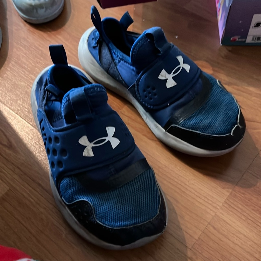 Under armour size 13 kids sneakers